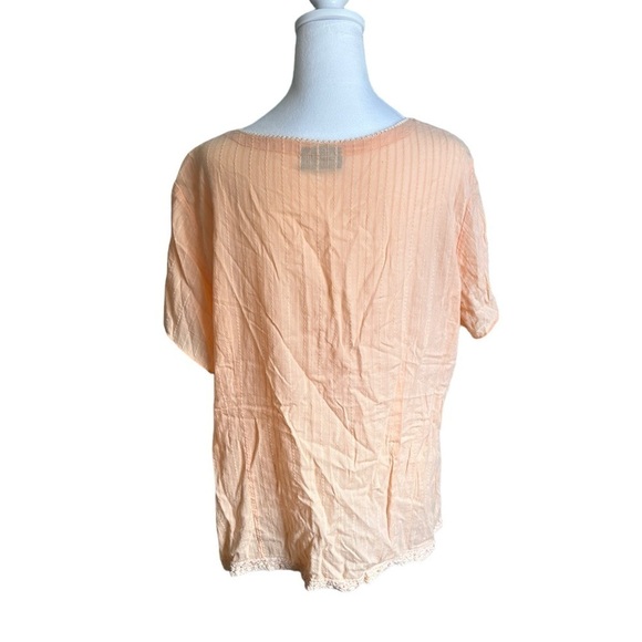Lane Bryant Peach V-neck Crocheted Hem Top Size XL/XXL - Picture 2 of 16